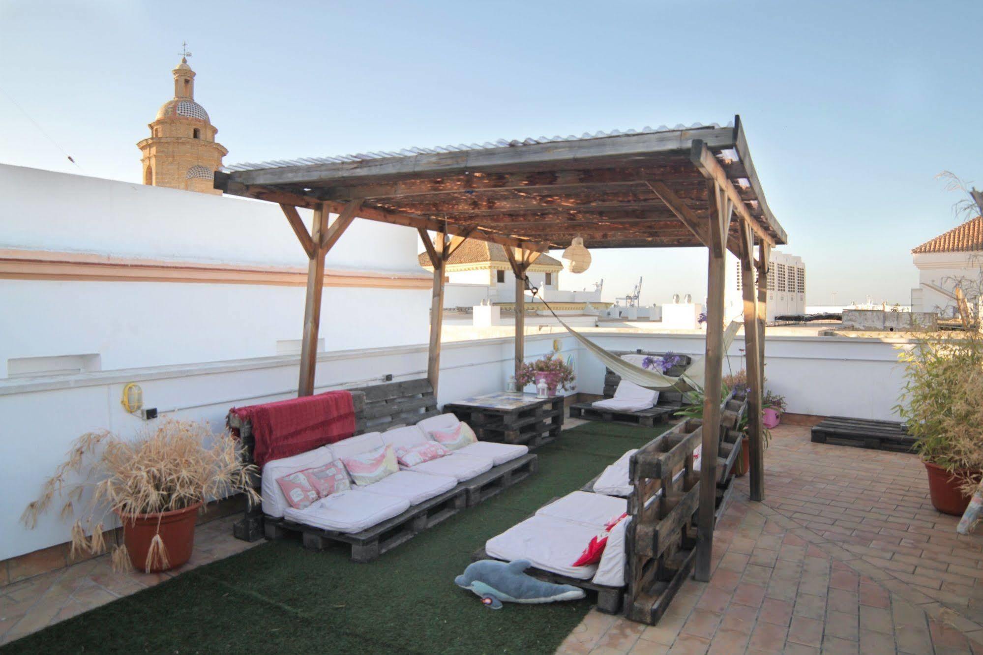 Cadiz Inn Backpackers Bagian luar foto