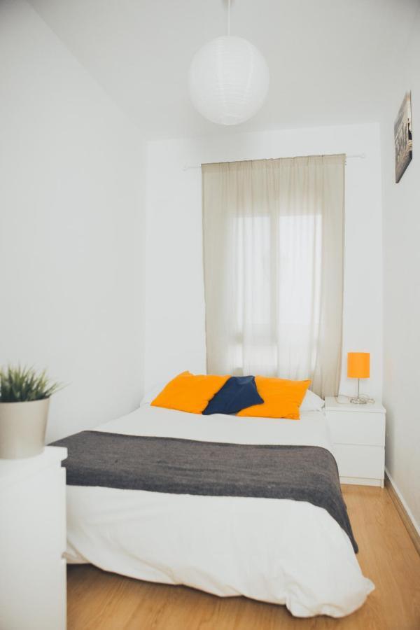 Cadiz Inn Backpackers Bagian luar foto